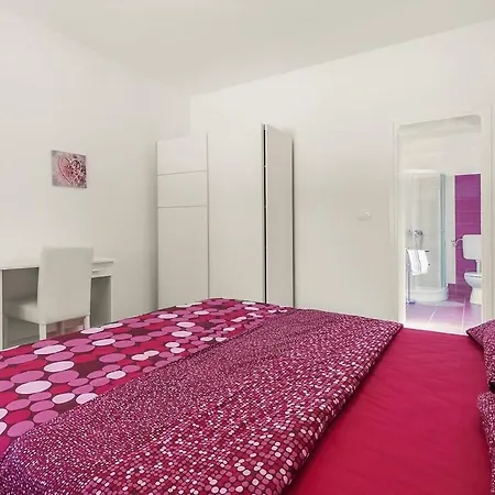 Lilly Comfortable Holiday Vikendica Rakalj